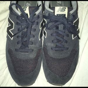 Size 9 New Balance tennis shoes